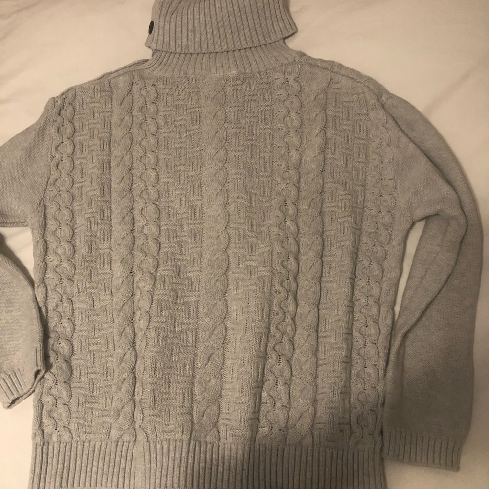 L.O.G.G. Gray Sweater❗️ - Picture 4 of 12